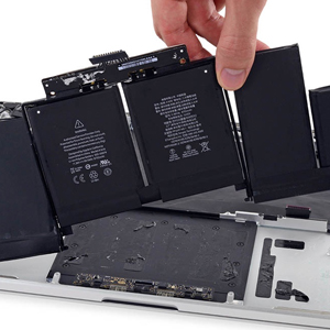 Macbook Battery Replacement Service in Delhi